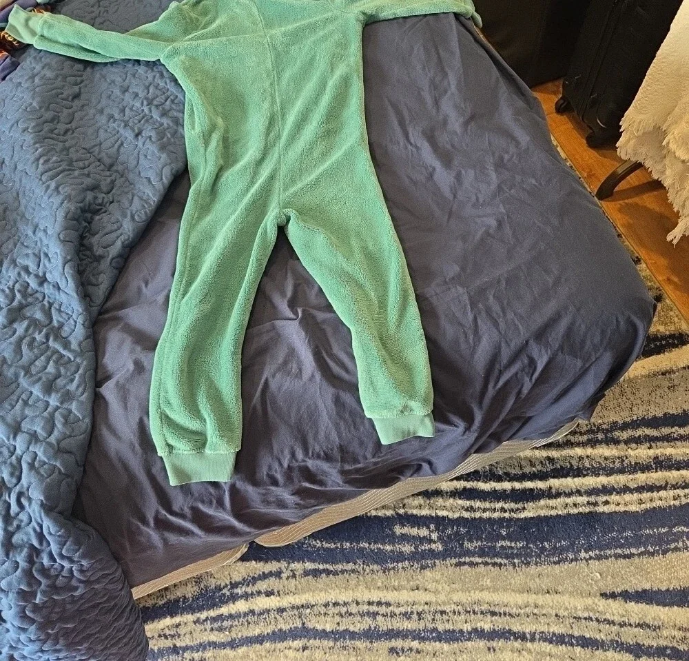 Kids' Plush Dinosaur One-Piece Halloween Costume- Size Xs (5)